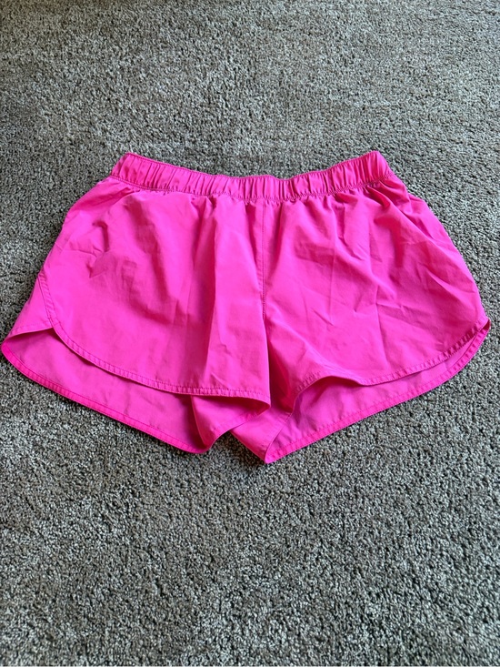 Old Navy Pants - Old Navy Stretchtech Shorts | Medium